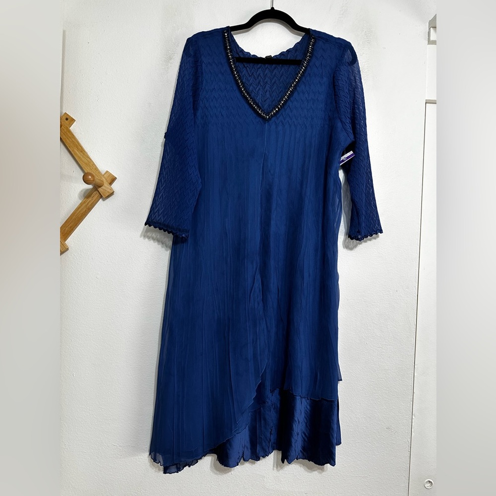 NWOT Komarov Beaded V-Neck 3/4 Sleeve Chiffon Handkerchief Hem Dress, Size L